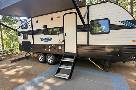 Travel trailer