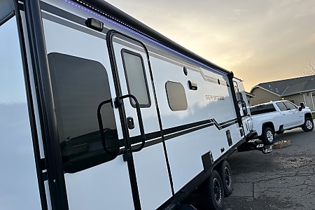 Travel trailer