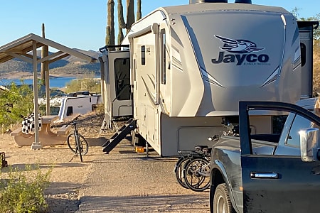 Fifth-wheel