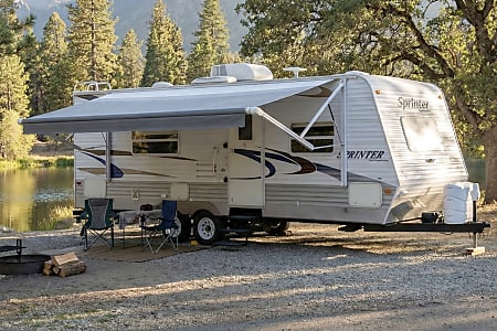 Travel trailer