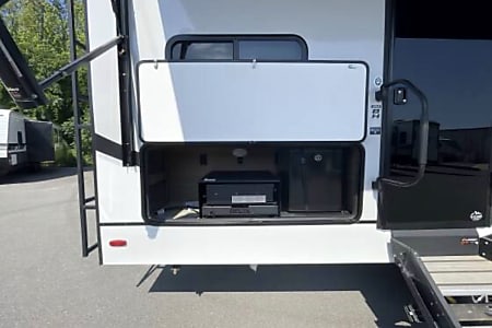 Travel trailer