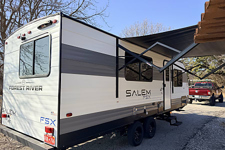 Travel trailer