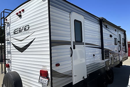Travel trailer