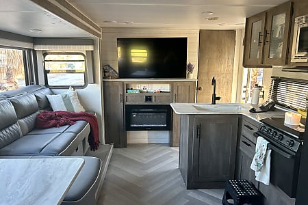 Travel trailer