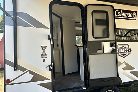 Travel trailer