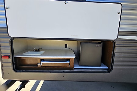 Travel trailer