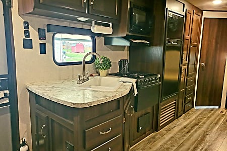 Travel trailer