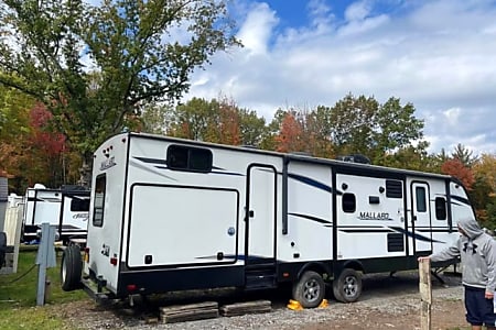 Travel trailer