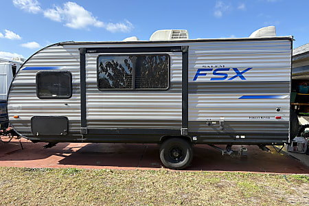 Travel trailer