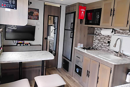Travel trailer
