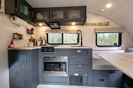 Travel trailer