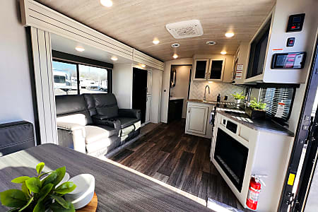 Travel trailer