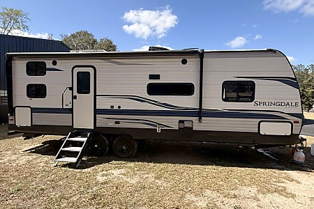 Travel trailer