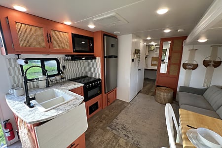 Travel trailer