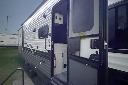 Travel trailer