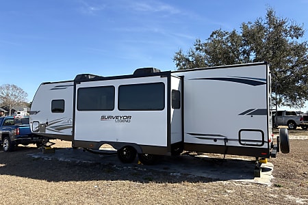 Travel trailer
