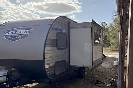 Travel trailer
