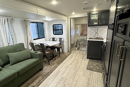 Travel trailer