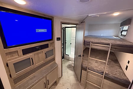 Travel trailer