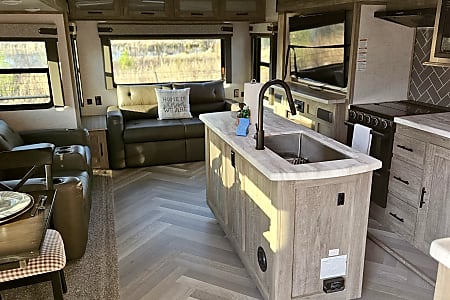 Travel trailer