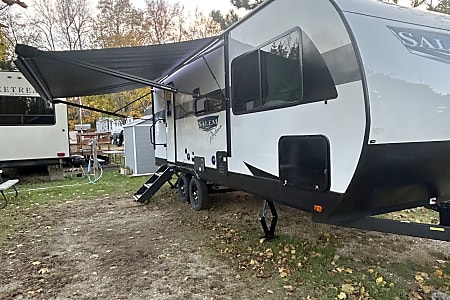 Travel trailer