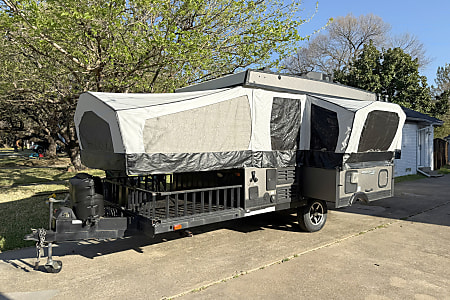Folding trailer
