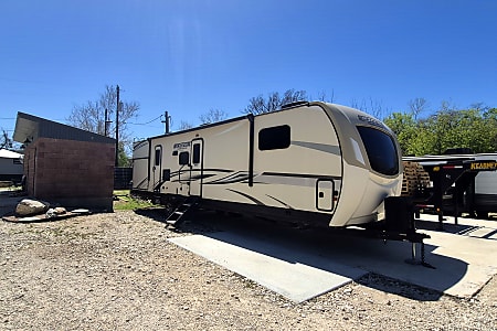 Travel trailer