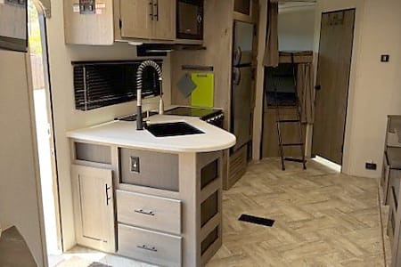 Travel trailer