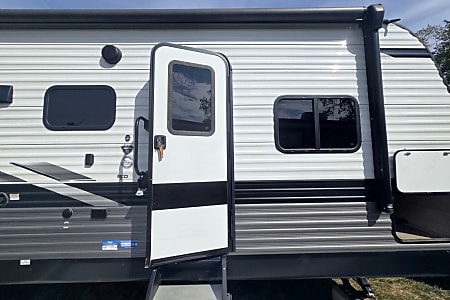 Travel trailer