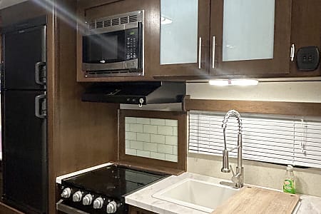 Travel trailer