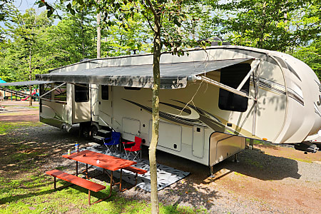 Fifth-wheel