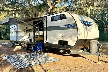 Travel trailer
