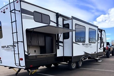 Travel trailer