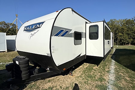 Travel trailer