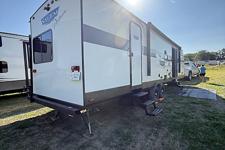 Travel trailer