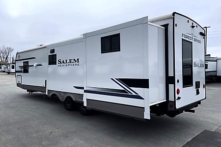Travel trailer