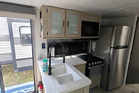 Travel trailer