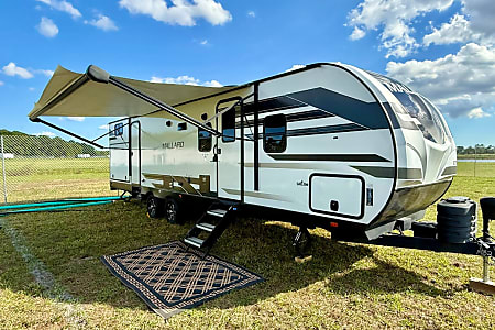 Travel trailer