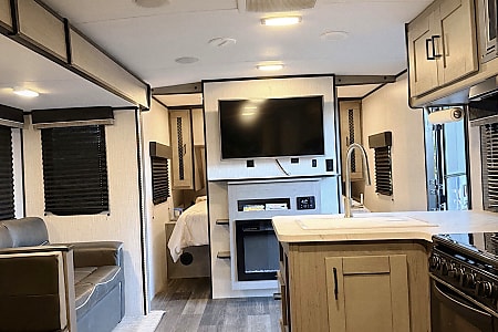 Travel trailer