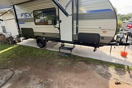 Travel trailer