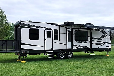 Toy hauler