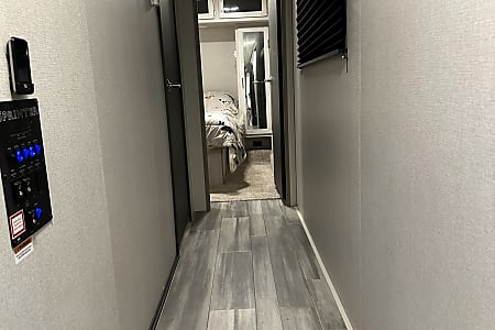 Fifth-wheel