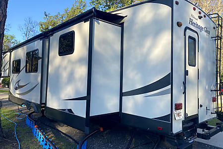 Fifth-wheel