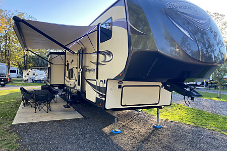Fifth-wheel