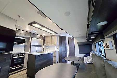 Travel trailer