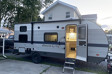 Travel trailer
