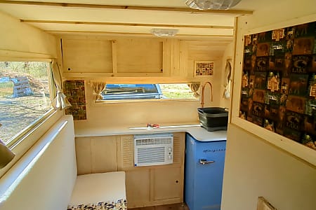 Travel trailer