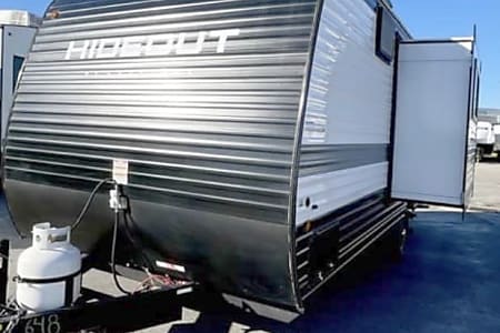 Travel trailer