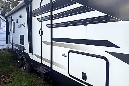 Travel trailer