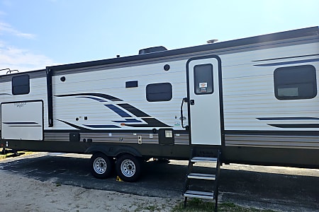 Travel trailer